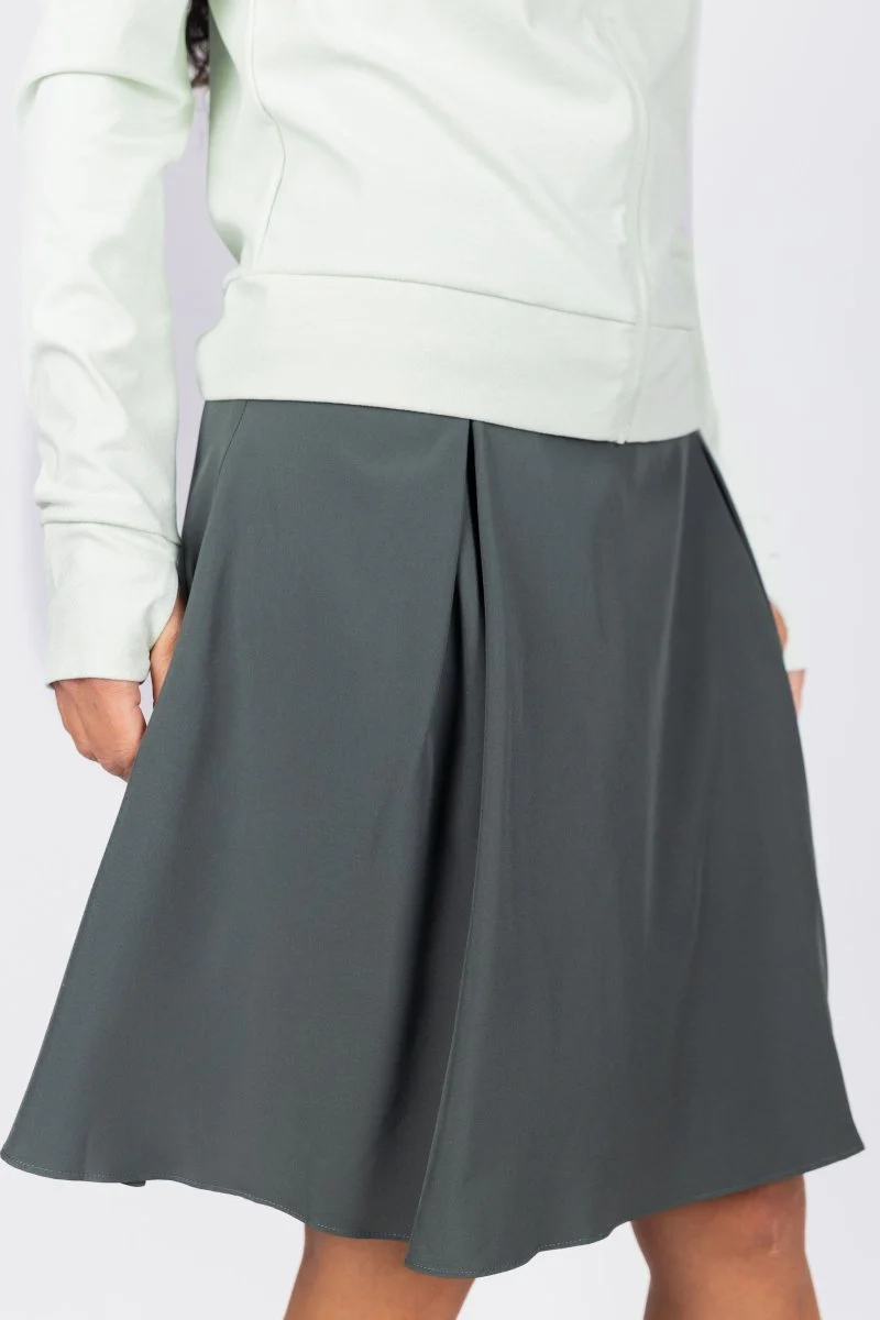Achieve Skirt 20" (Dark Green) - Image 3