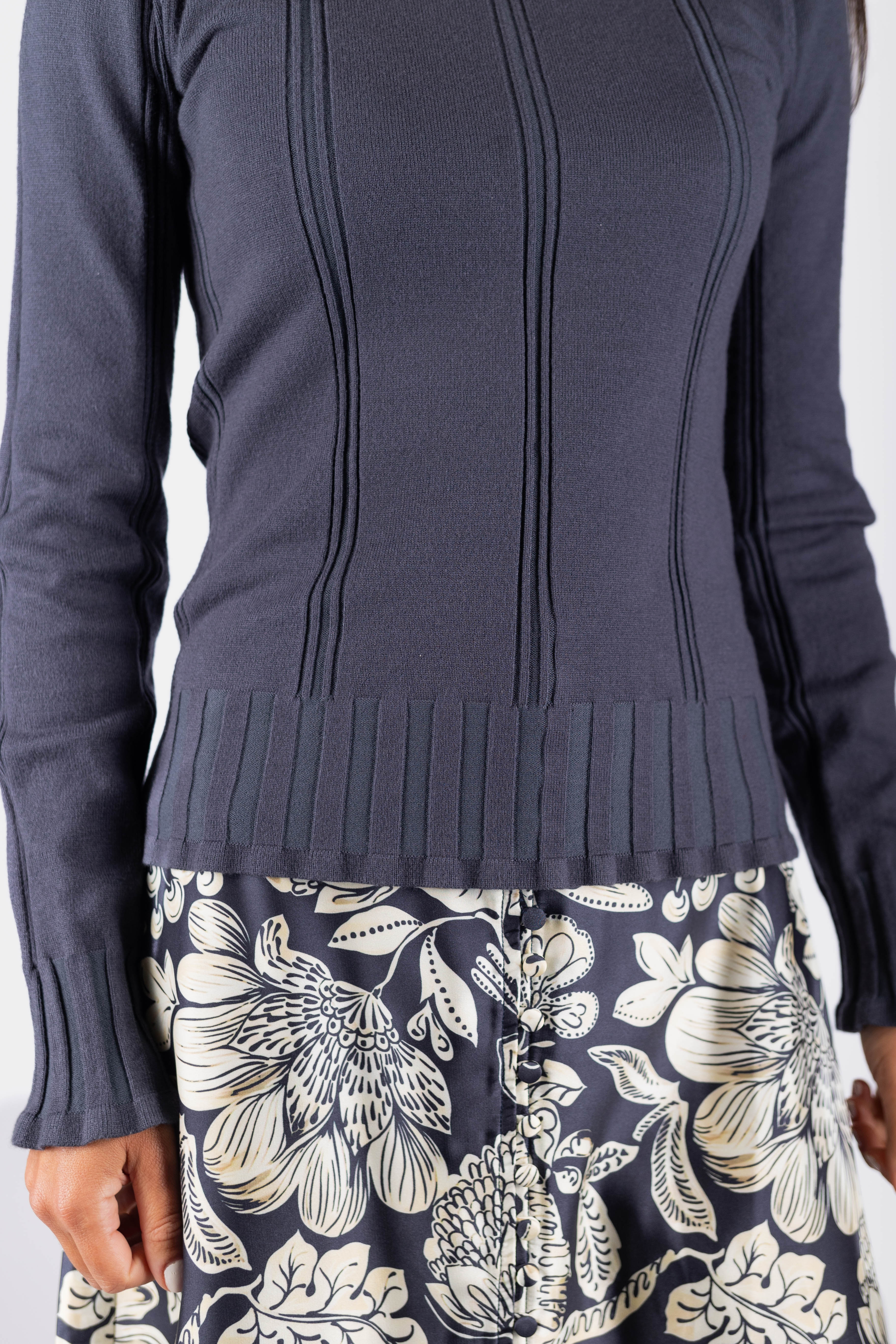 Claire Top (Dark Grey) - Image 6