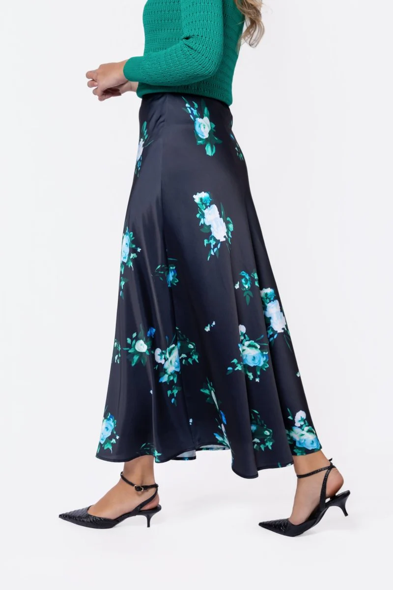 Lisa Skirt (Dark Green Flower) - Image 3