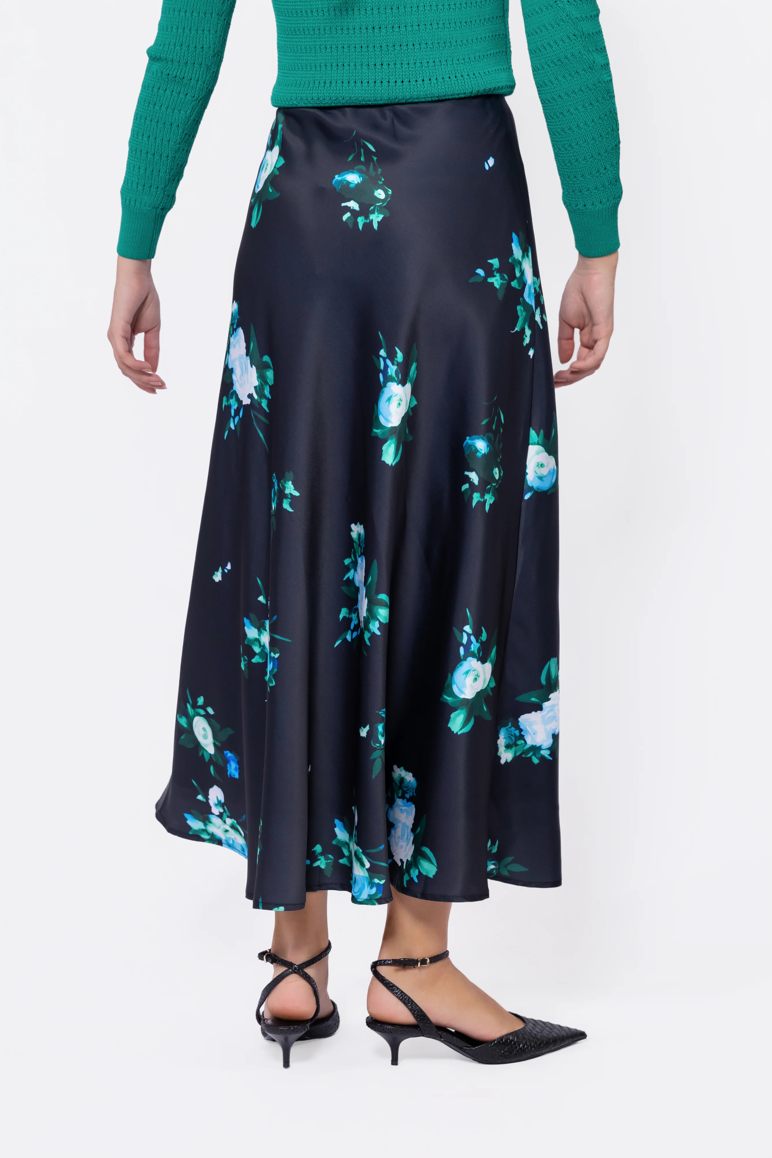 Lisa Skirt (Dark Green Flower) - Image 4