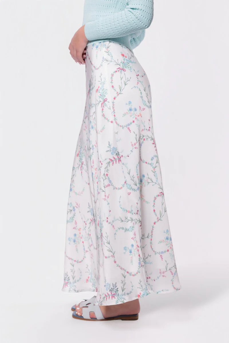 Lisa Skirt (White Flower) - Image 4