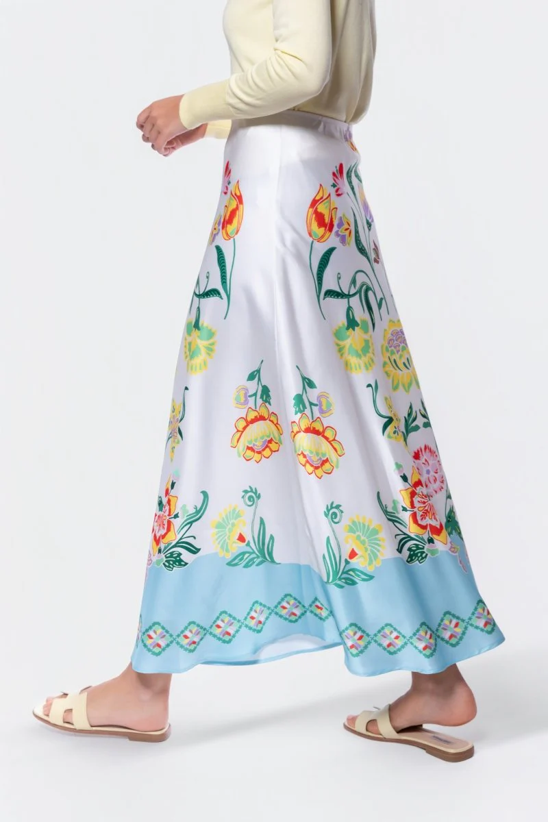 Lisa Skirt (White Pattern) - Image 3