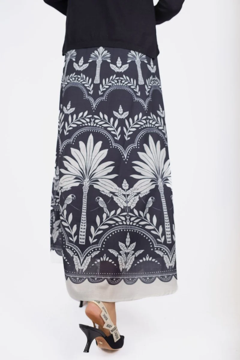 Lottie Skirt (Beige/Black) - Image 4